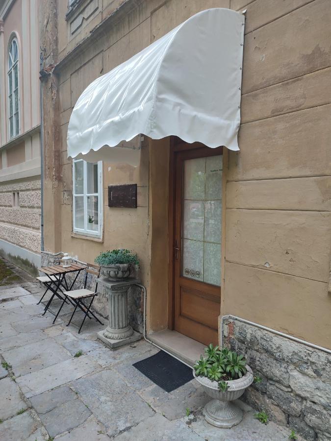 Dux 2 Apartment